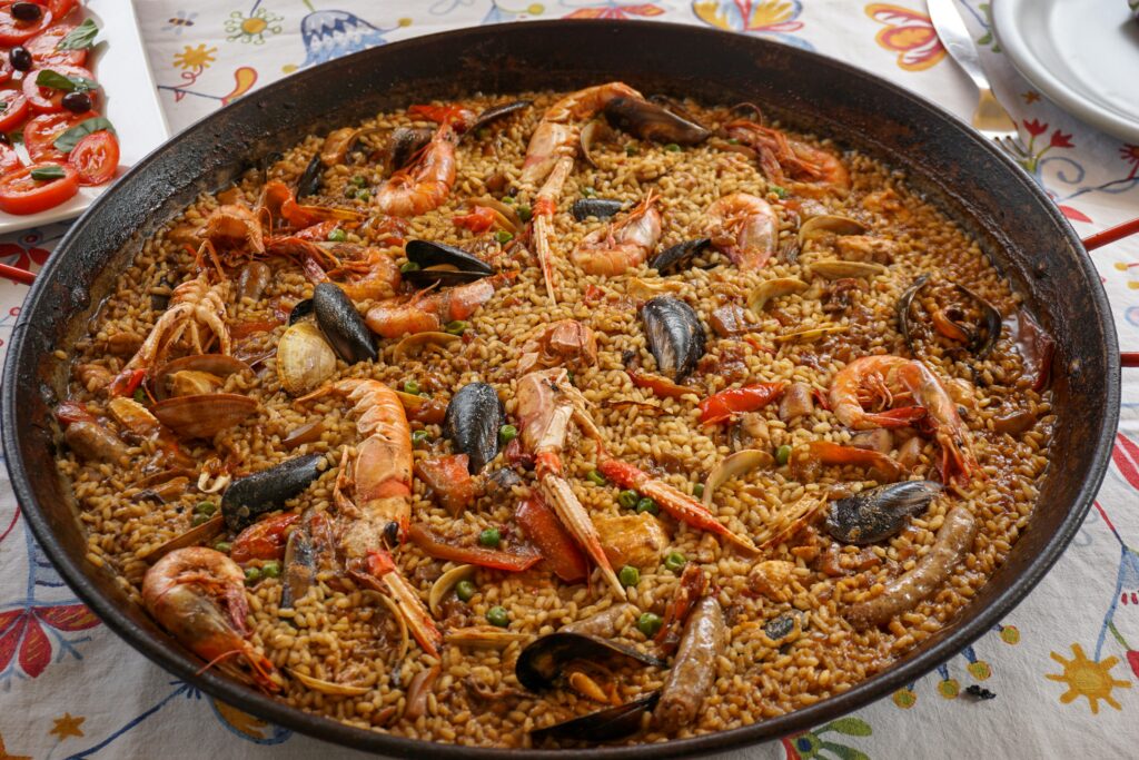 paella en cala mesquida mallorca