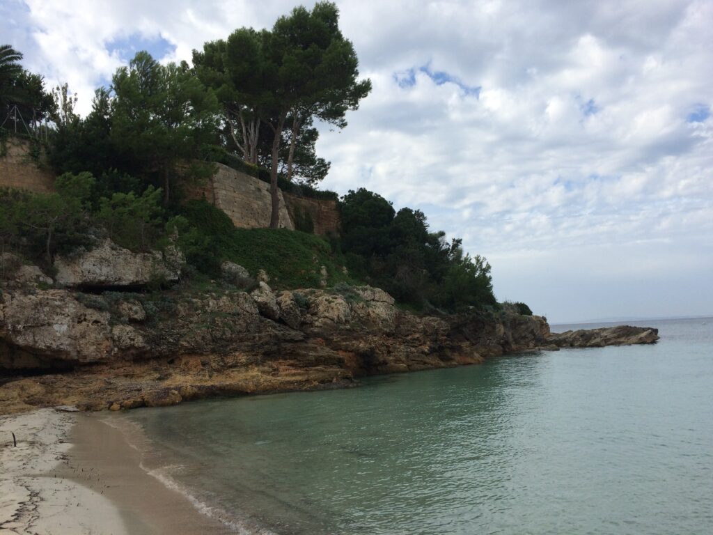 cala blava mallorca en invierno