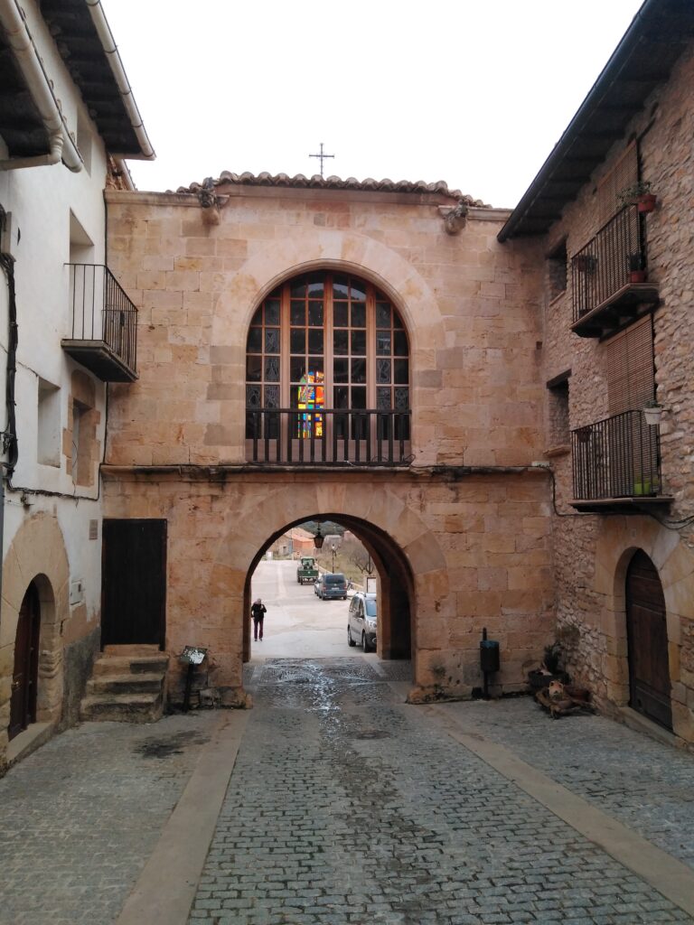 arch in monroyo