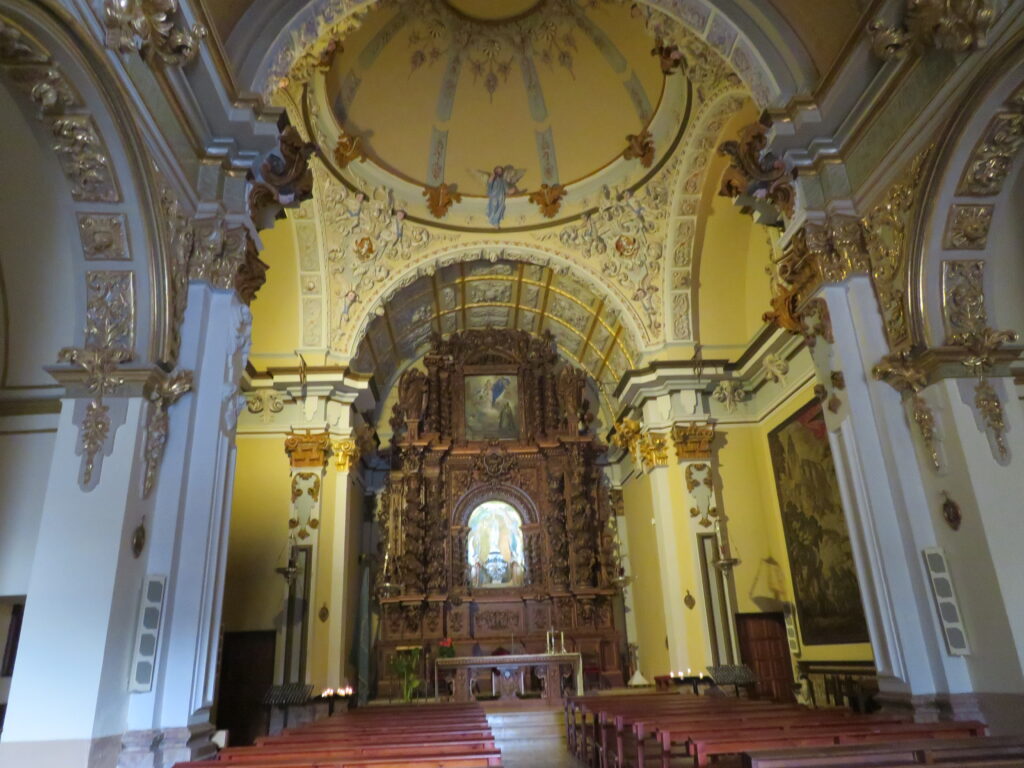 inside Ermita de la Mare de Déu dels Àngels Hermitage