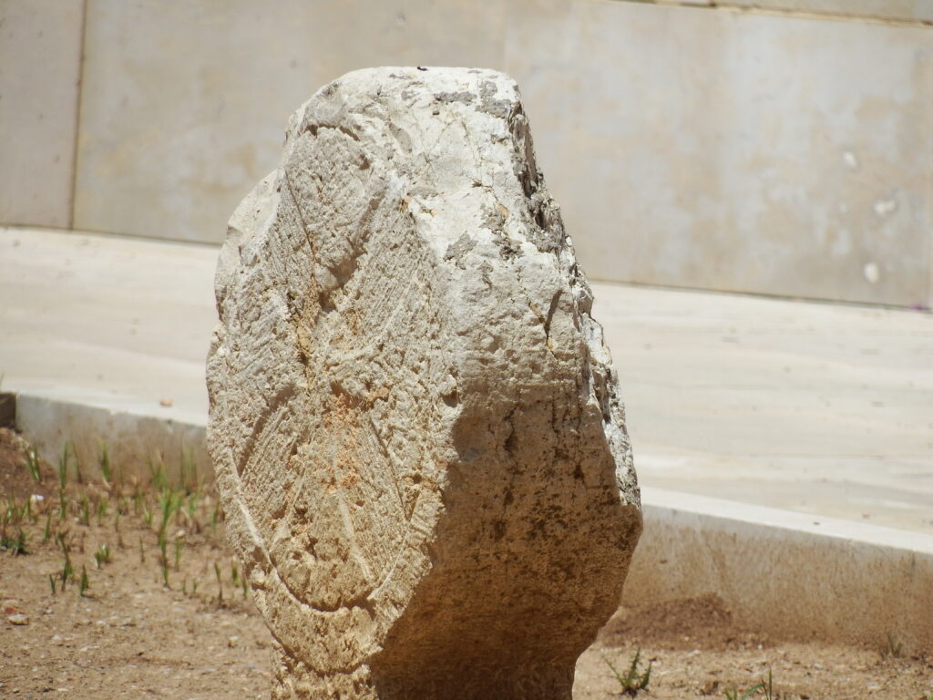 sant mateu medieval tomb
