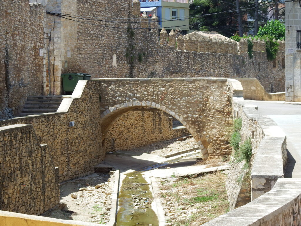 walls of sant mateu