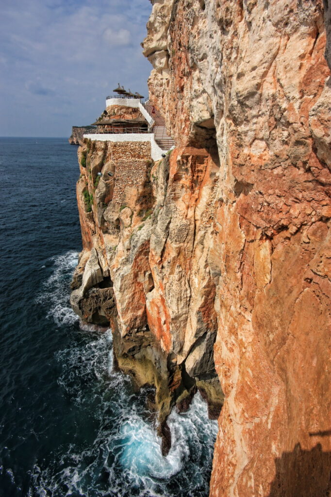 cova den xoroi menorca