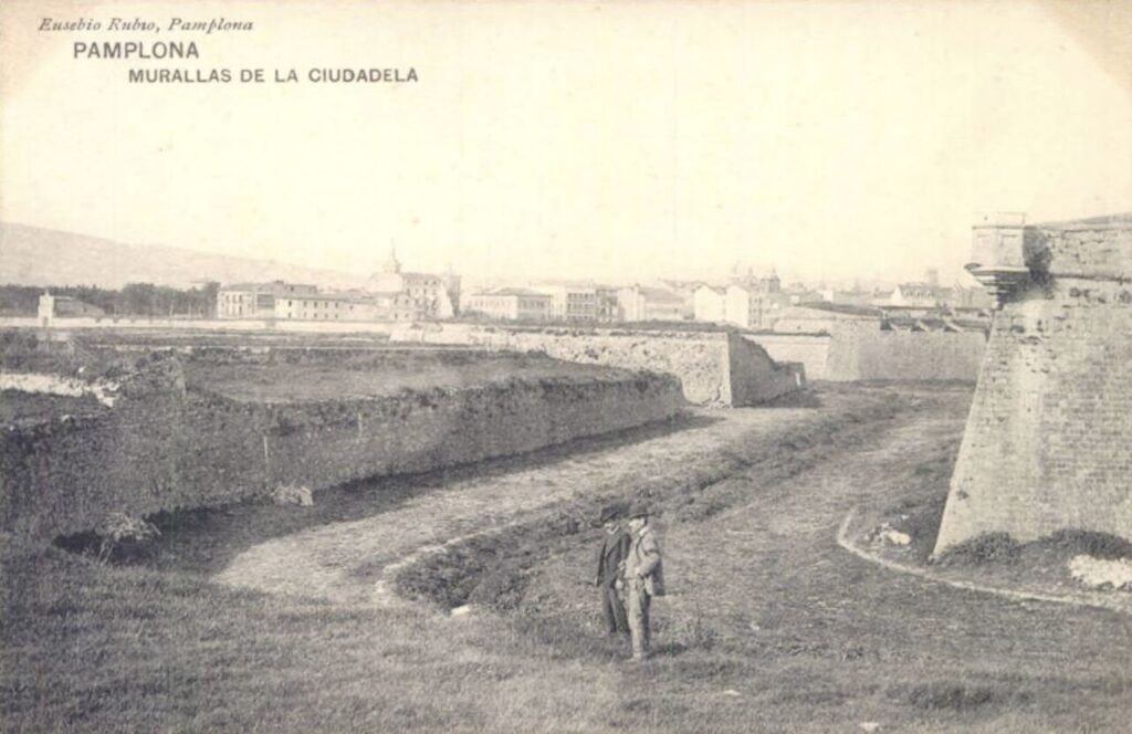 murallas de la ciudadela de pamplona