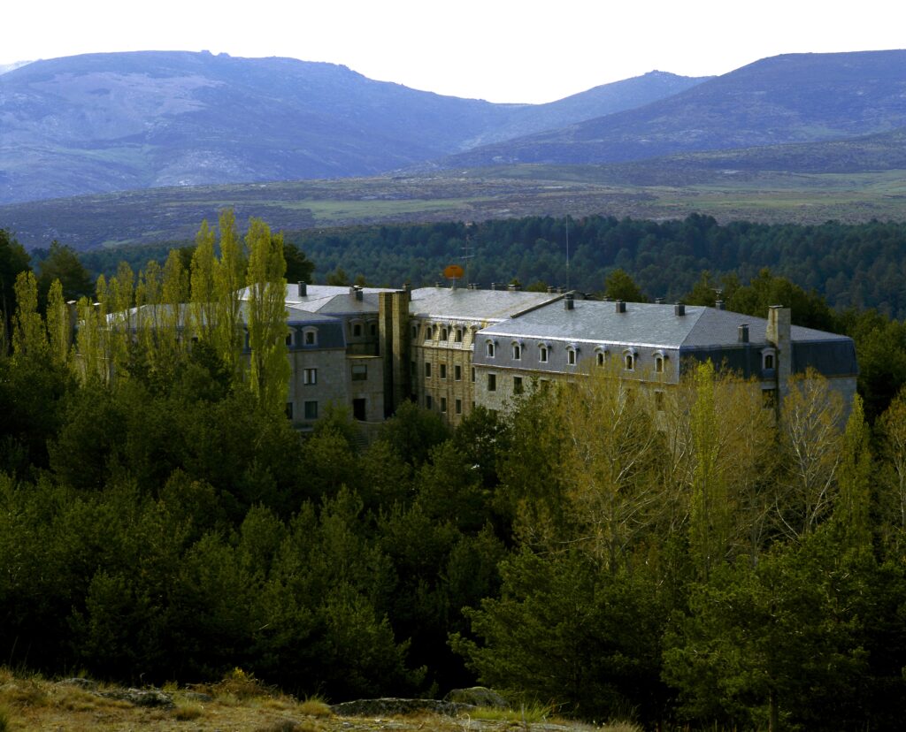 parador de gredos view