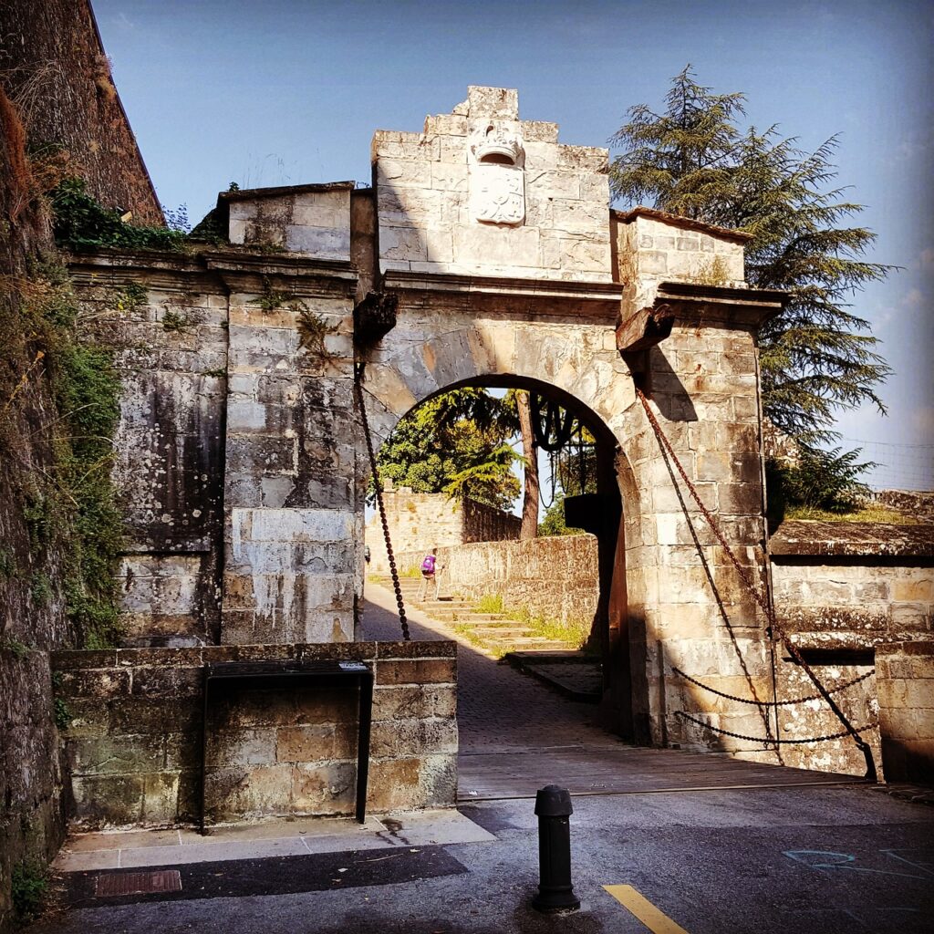 puerta del frances