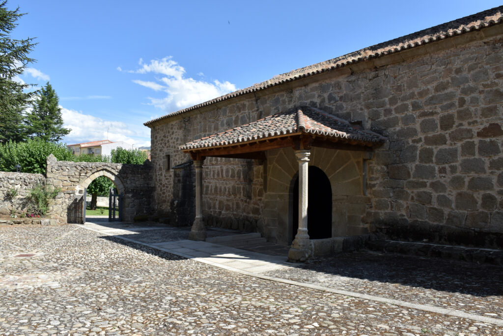 entrance to the church of the Assumption in Burgohondo
