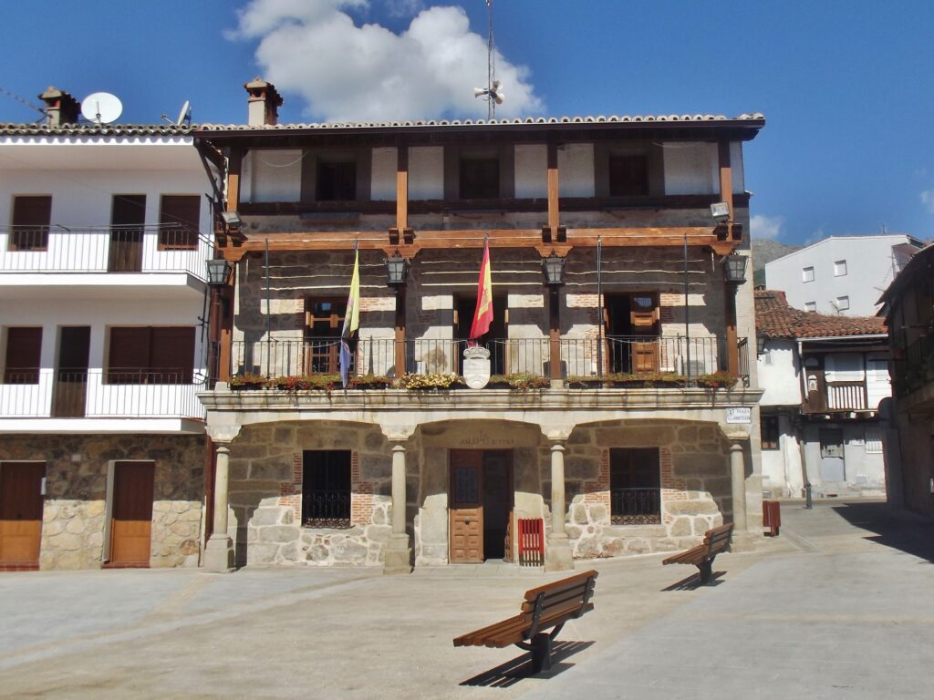 casa consistorial piedralaves