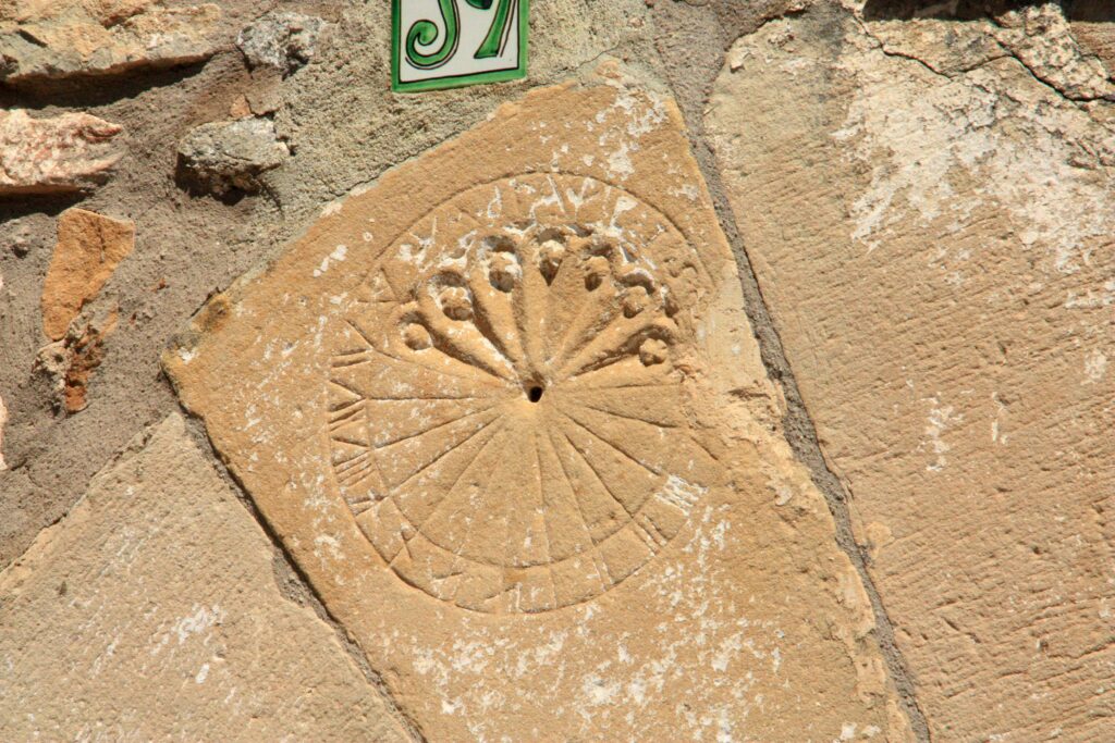 piedra tallada en puertomingalvo