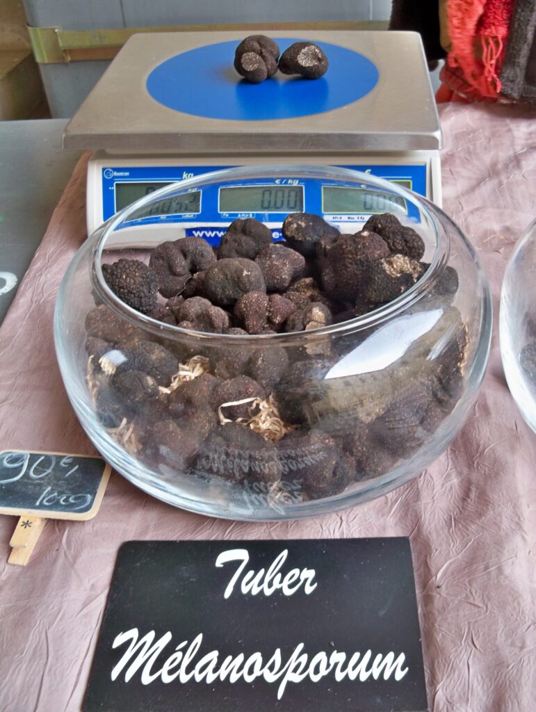 black truffle weighing