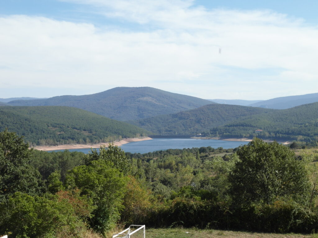 panoramic view of the González Lacasa Reservoir