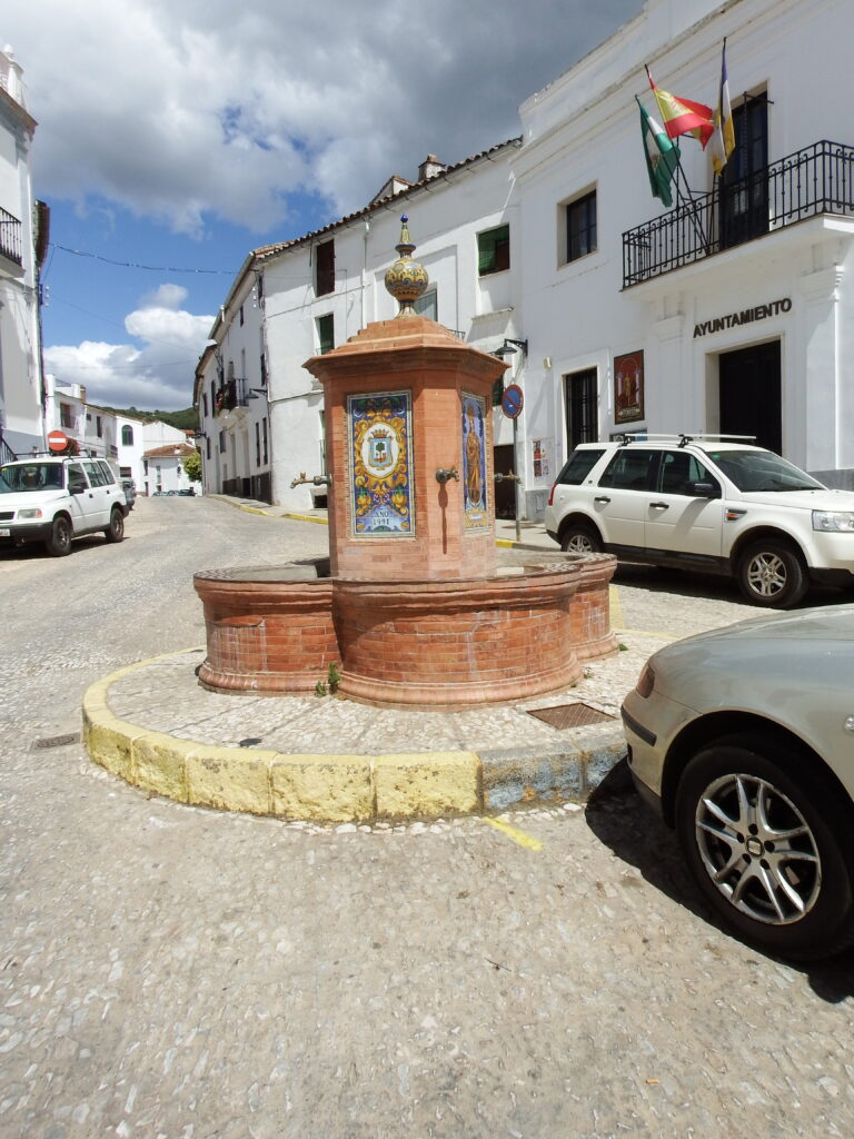 fountain in the center of Galaroza