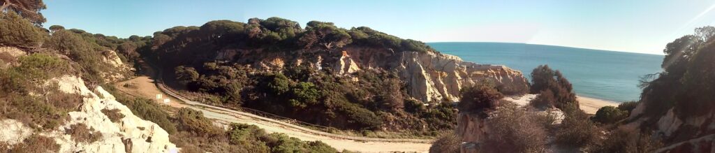 Rompeculos Beach