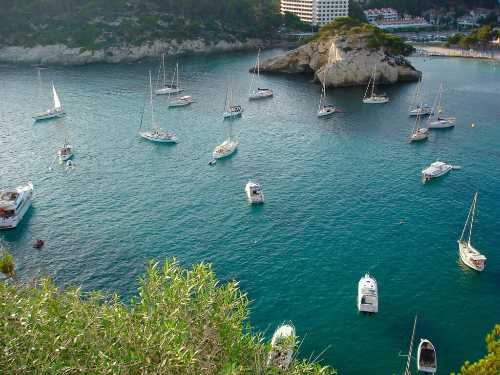 motorboat cala galdana