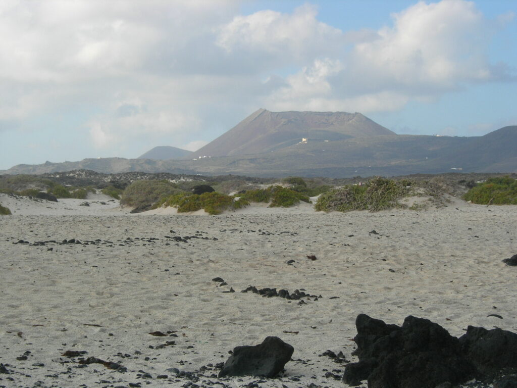 dunas en la caleta del mero