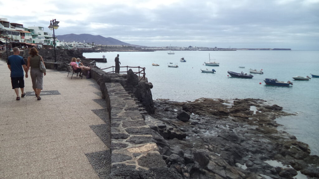 paseo maritimo playa blanca