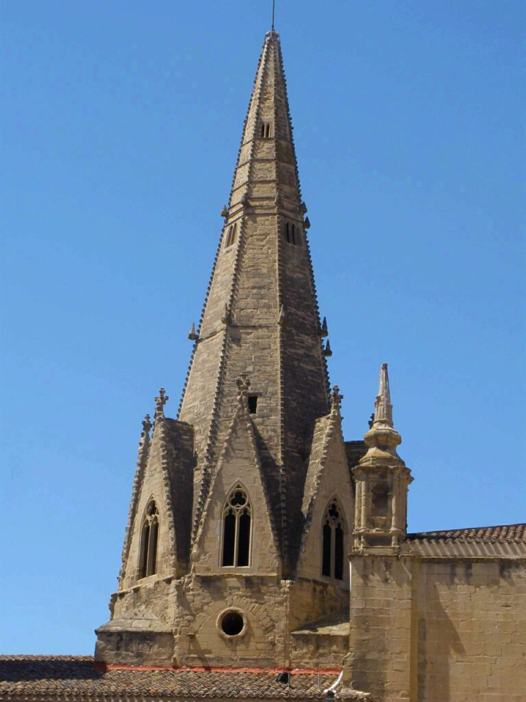 torre de la Iglesia de Santa María de Palacio