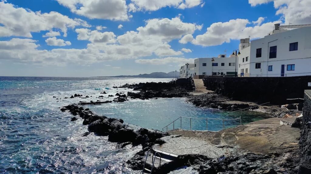 piscina natural en punta mujeres