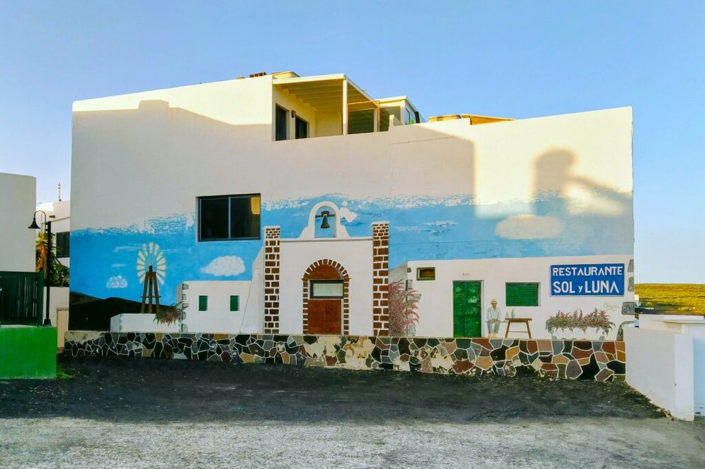 restaurante sol y luna punta mujeres