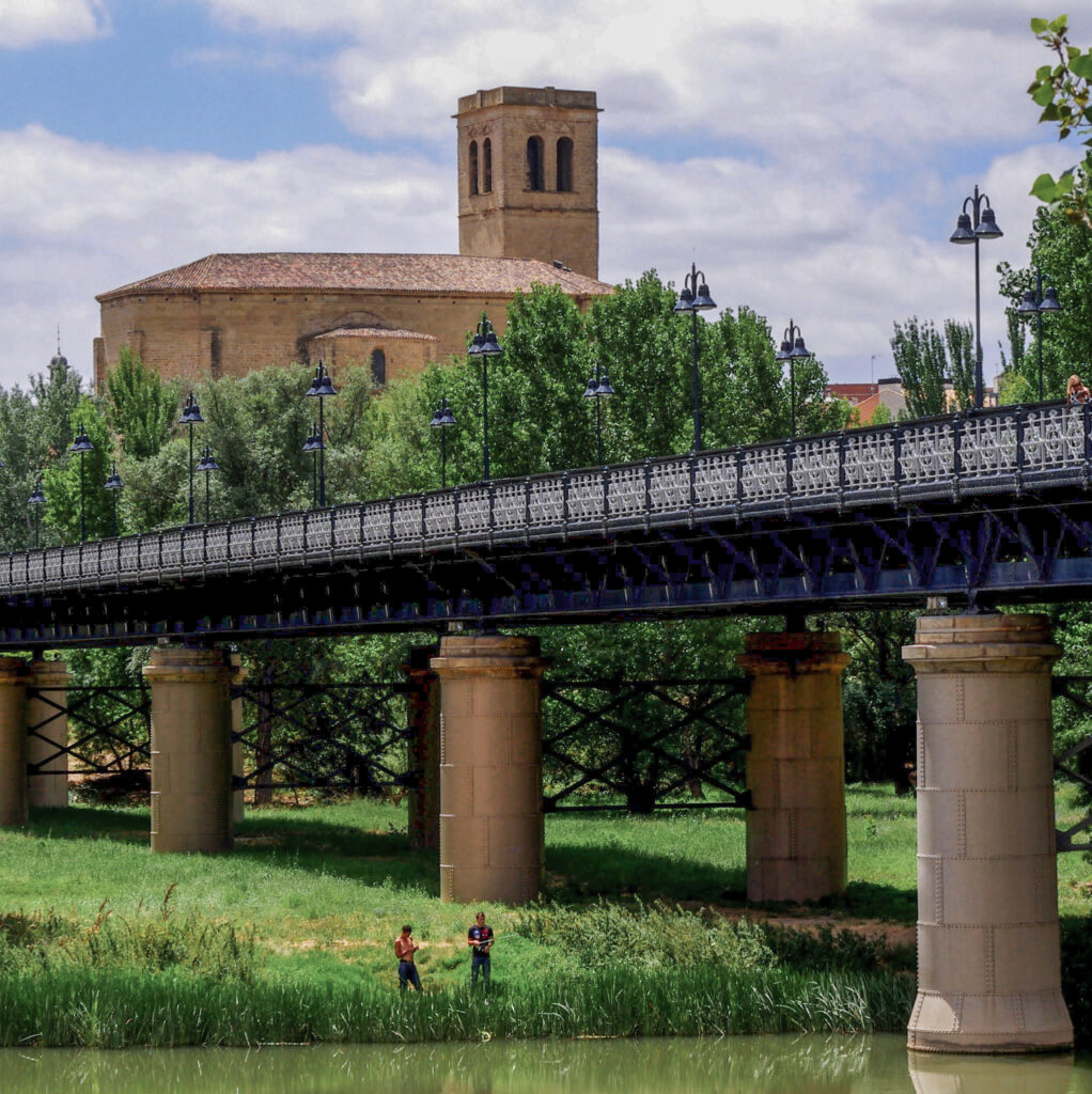 puente de hierro logroño