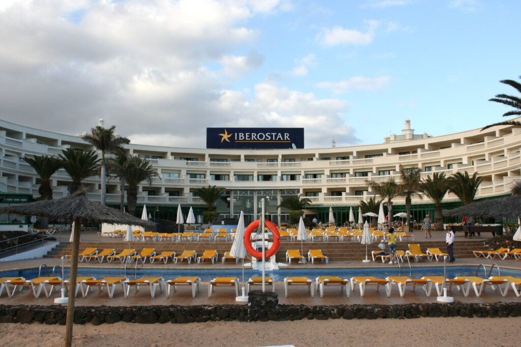 hotel en playa blanca