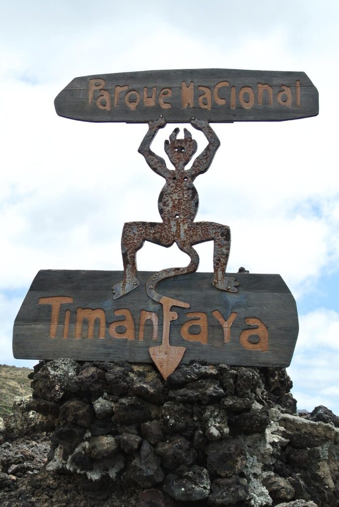 cartel del parque nacional de timanfaya